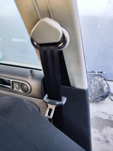 CINTURON SEGURIDAD DELANTERO IZQUIERDO used