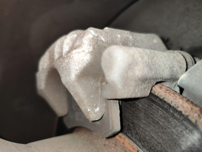 PINZA DE FRENO TRASERA DERECHA