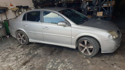 OPEL VECTRA C BERLINA