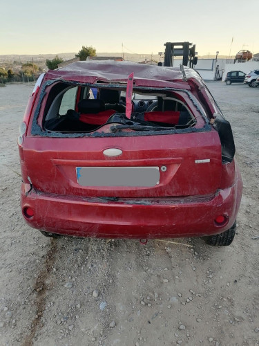 FORD FIESTA (CBK) — vehículo donante para recambios 