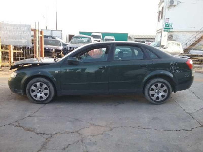 AUDI A4 BERLINA (8E)