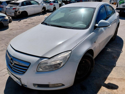 OPEL INSIGNIA BERLINA