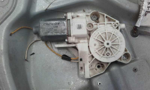  MOTOR ELEVALUNAS DELANTERO IZQUIERDO FORD FOCUS BERLINA (CAP) 