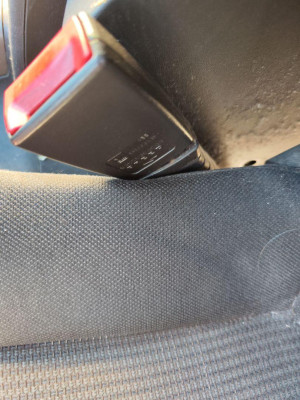 ENGANCHE CINTURON DELANTERO IZQUIERDO