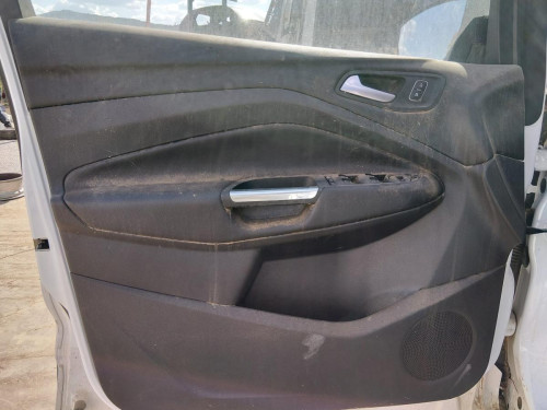 FORD KUGA (CBS) — vehículo donante para recambios 