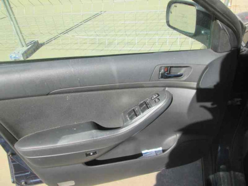  TOYOTA AVENSIS BERLINA (T25) 