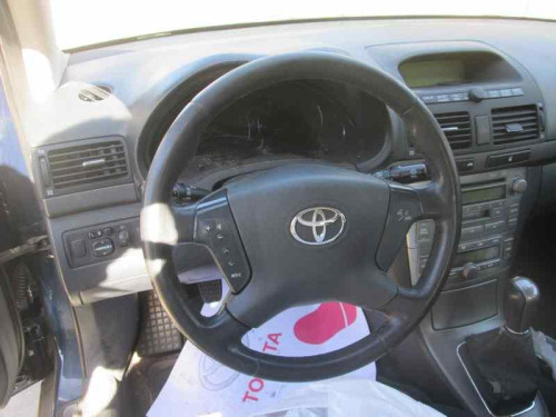  TOYOTA AVENSIS BERLINA (T25) 