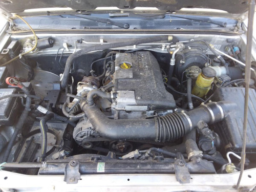 OPEL FRONTERA B — vehículo donante para recambios 