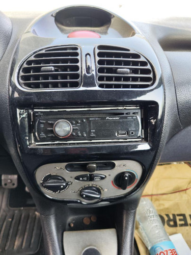SISTEMA AUDIO / RADIO CD PEUGEOT 206 