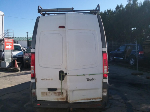  RENAULT TRAFIC II FURGÓN 