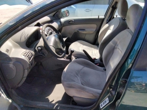 PEUGEOT 206 — vehículo donante para recambios 