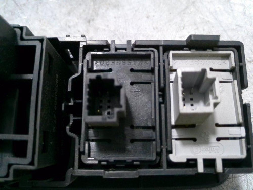  MANDO REGULACION FAROS Renault MEGANE III BERLINA 5P 