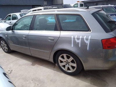 AUDI A4 AVANT (8E)