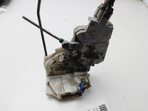 CERRADURA PUERTA TRASERA DERECHA NISSAN PRIMERA BERLINA (P11) 