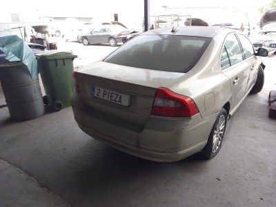 VOLVO S80 BERLINA