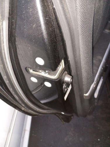 CERRADURA PUERTA TRASERA IZQUIERDA Toyota COROLLA VERSO (R1) 