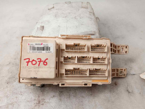  CAJA RELES / FUSIBLES, HYUNDAI, SANTA FE (CM) 