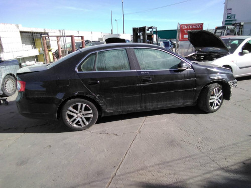 VOLKSWAGEN JETTA V (1K2) — vehículo donante para recambios 