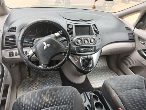 MITSUBISHI GRANDIS (NA0W) — автомобиль-донор на запчасти 