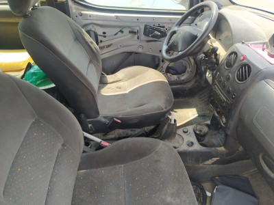 MANETA INTERIOR DELANTERA IZQUIERDA
