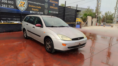 FORD FOCUS BERLINA (CAK)