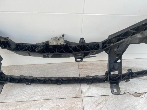 PANEL FRONTAL FORD FOCUS BERLINA (CAP) 