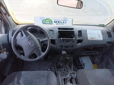 TOYOTA HILUX (KUN)
