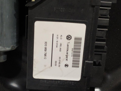 ELEVALUNAS TRASERO IZQUIERDO, VOLKSWAGEN, TOUAREG (7LA)