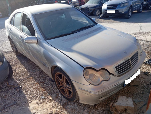  MERCEDES-BENZ CLASE C (BM 203) BERLINA 