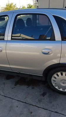 PUERTA TRASERA IZQUIERDA Opel Corsa C (2000->)