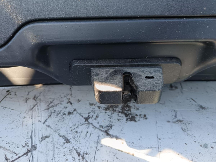 CERRADURA MALETERO / PORTON