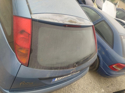 FORD FOCUS BERLINA (CAK)