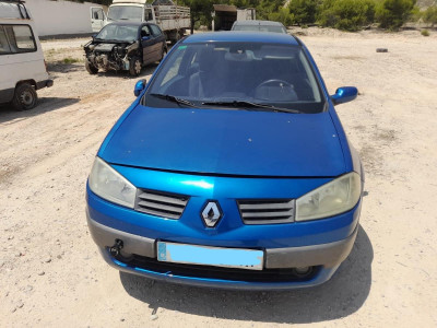 RENAULT MEGANE II BERLINA 3P