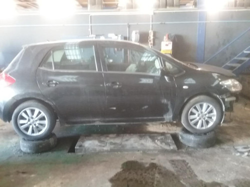  TOYOTA AURIS (E15) 