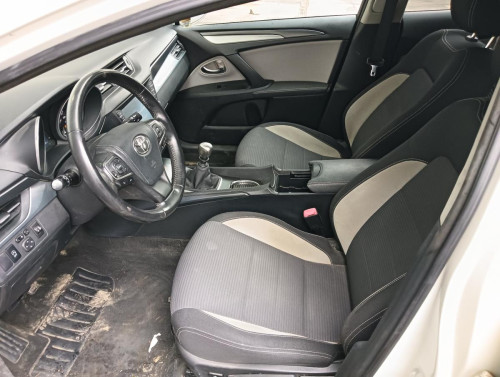 TOYOTA AVENSIS TOURING SPORTS (T27) — автомобиль-донор на запчасти 