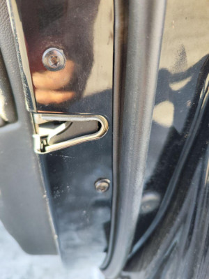 CERRADURA PUERTA DELANTERA DERECHA