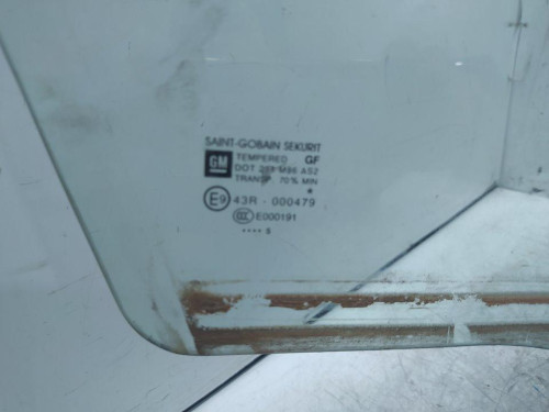  LUNA DELANTERA DERECHA OPEL CORSA D 