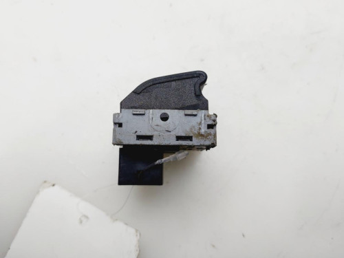 MANDO ELEVALUNAS DELANTERO IZQUIERDO Seat IBIZA (6L1) 