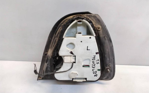 PILOTO TRASERO IZQUIERDO Nissan SUNNY BERLINA (N14) 