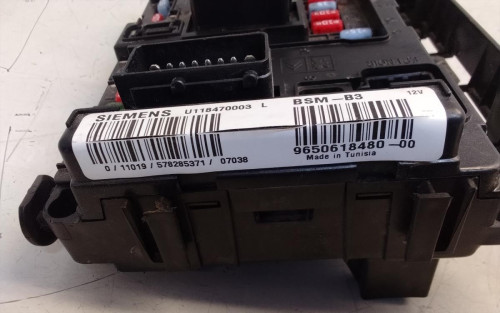 CAJA RELES / FUSIBLES Citroen C5 BERLINA 