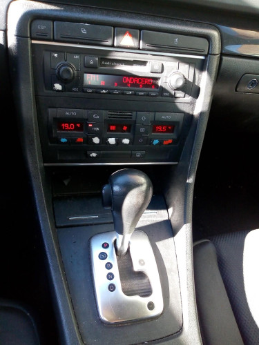  AUDI A4 BERLINA (8E) 