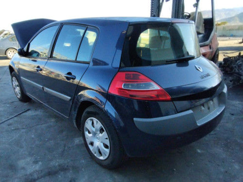 RENAULT MEGANE II BERLINA 5P — vehículo donante para recambios 