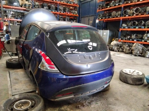  LANCIA YPSILON (402) 