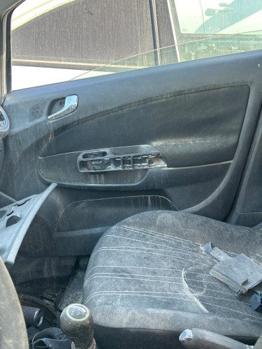 ELEVALUNAS DELANTERO DERECHO Opel CORSA D 