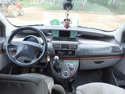CITROEN C8 — vehículo donante para recambios 