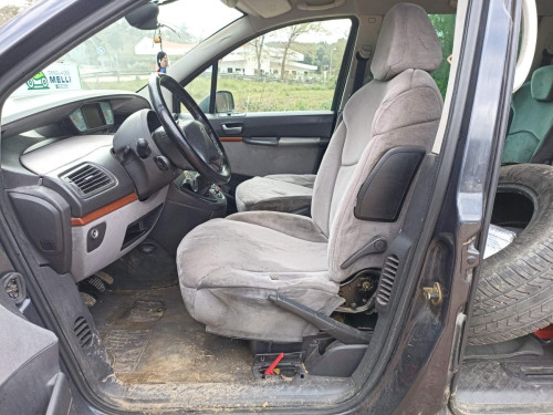 CITROEN C8 — vehículo donante para recambios 