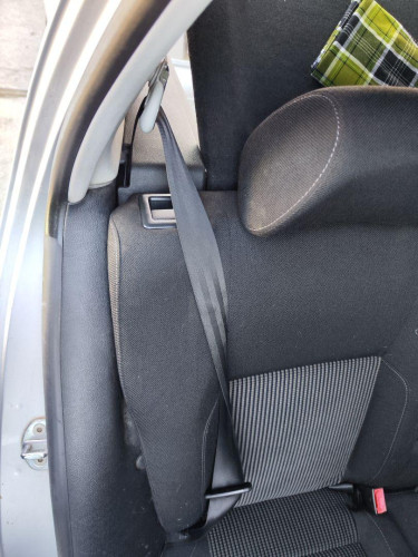 CINTURON SEGURIDAD TRASERO DERECHO used