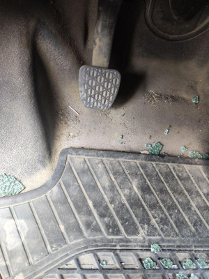PEDAL EMBRAGUE