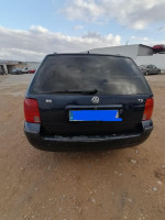 VOLKSWAGEN PASSAT VARIANT (3B5)