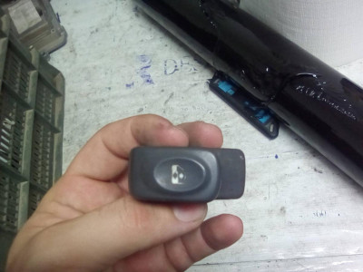 MANDO ELEVALUNAS DELANTERO DERECHO, Renault, CLIO II FASE I (B/CB0)
